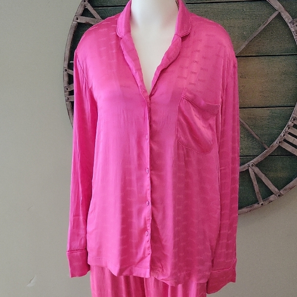Skims Jaquard Long Sleeve Button Up With Skims Logo In Hot Pink - Picture 2 of 16